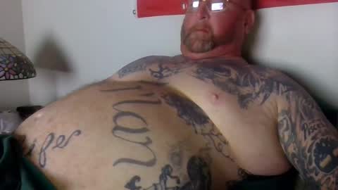 Snapshot of freebird739 chatting on October 17, 6:50 am Freebird739 online show from October 17, 6:50 am