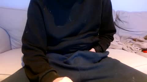 frenchms online show from December 12, 5:37 pm