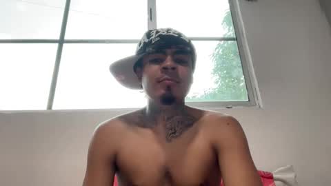 freyva_ online show from January 5, 9:51 pm