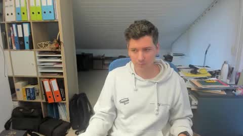 Snapshot of frikits chatting on October 8, 7:13 am Francois online show from October 8, 7:13 am