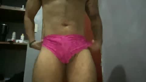 Snapshot of froningcross chatting on October 11, 11:53 pm froningcross online show from October 11, 11:53 pm