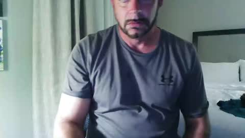 frostydhoman1221 online show from September 25, 6:12 am