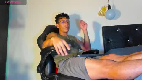 Snapshot of fuck_hardlove chatting on December 28, 5:35 pm Ricardodominic 1 MODELO INDEPENDIENTE online show from December 28, 5:35 pm
