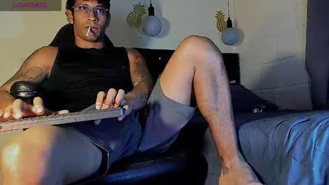 Snapshot of fuck_hardlove chatting on March 6, 2:09 am Ricardodominic 1 MODELO INDEPENDIENTE online show from March 6, 2:09 am