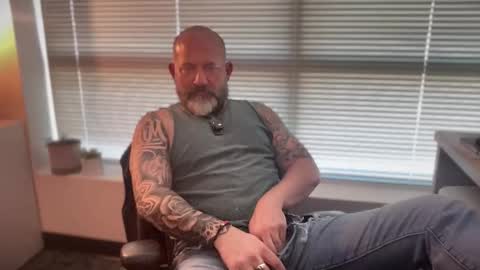 fuckadilf online show from April 21, 2:56 pm