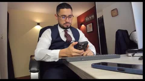 SERGIO THE SEX LAWYER online show from December 20, 5:03 am