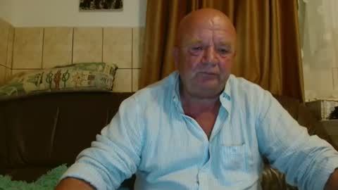 fullballs6 online show from September 18, 1:51 am