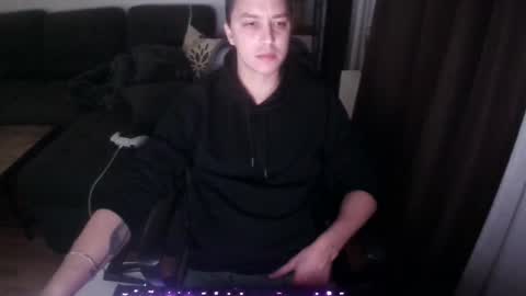Snapshot of fululandready chatting on February 8, 7:37 am fullandready online show from February 8, 7:37 am