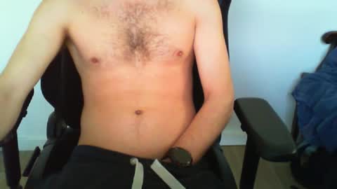 YWhiteNiceMan online show from April 25, 8:50 am