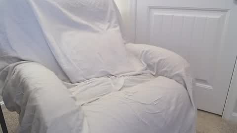 furring online show from March 8, 8:19 am