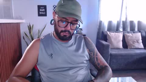 Miguel Angel online show from February 20, 12:07 pm