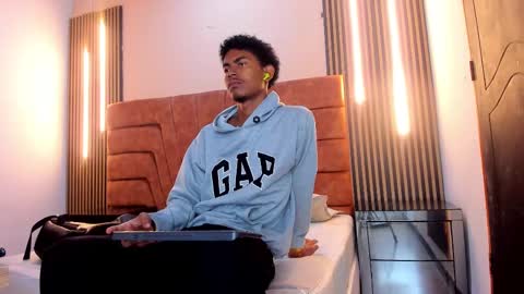 fykmor online show from October 22, 3:54 am