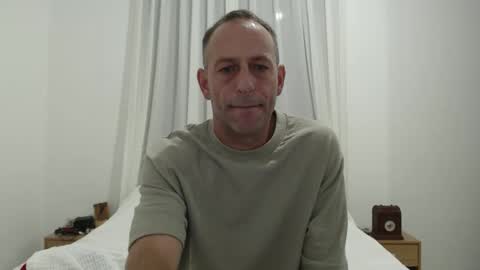Snapshot of g10303 chatting on October 11, 12:36 am g103031910303 online show from October 11, 12:36 am