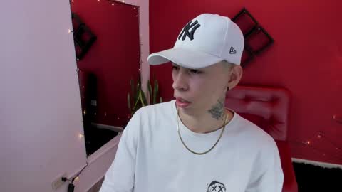 Gaara online show from December 12, 1:49 pm