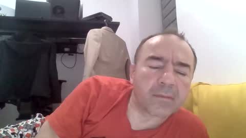 gabriel9_2003 online show from April 25, 9:23 pm