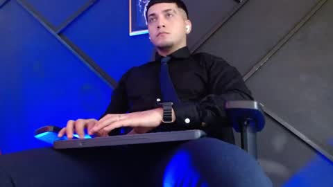 Gael Williams online show from February 18, 6:39 pm