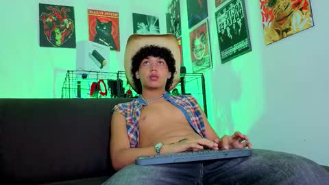 Gael Conner online show from October 30, 1:52 am