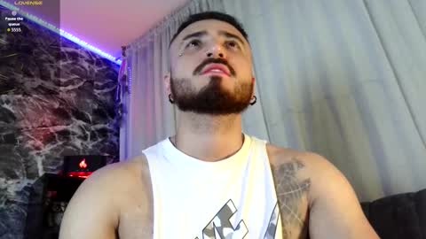 Snapshot of garbel09 chatting on September 18, 6:37 am Chris Dont forget to gift me thumb up Its very important to me and makes me happy AF online show from September 18, 6:37 am