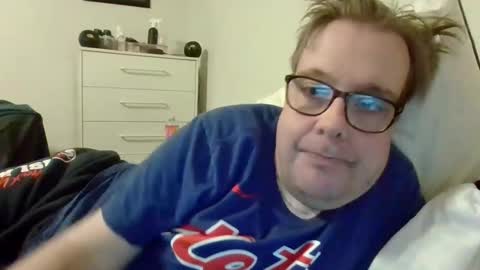 Gary online show from March 2, 12:43 am