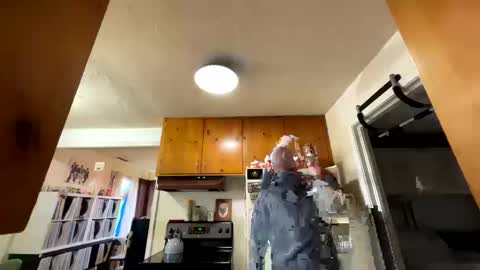 marvin pumpt online show from October 13, 4:02 pm