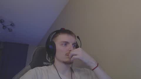 Snapshot of gasturfahe chatting on February 13, 11:37 pm gasturfahe online show from February 13, 11:37 pm