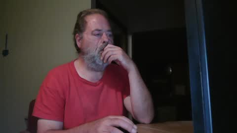 Snapshot of gavineverett3 chatting on October 13, 1:22 am gavineverett3 online show from October 13, 1:22 am