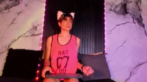 HAN online show from December 13, 10:38 pm