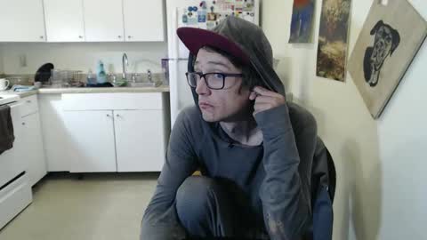 Snapshot of gdanch chatting on December 28, 1:39 am G online show from December 28, 1:39 am