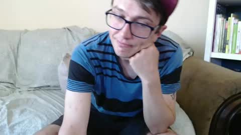 Snapshot of gdanch chatting on February 20, 9:53 pm G online show from February 20, 9:53 pm