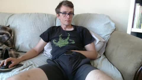 Snapshot of gdanch chatting on February 27, 9:47 pm G online show from February 27, 9:47 pm