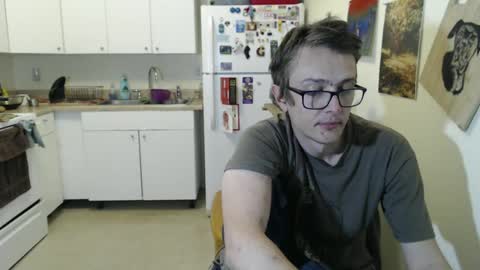 Snapshot of gdanch chatting on December 27, 2:14 am G online show from December 27, 2:14 am