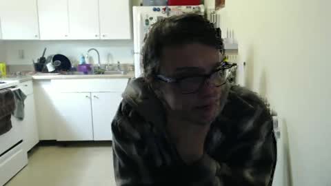 Snapshot of gdanch chatting on December 25, 4:33 am G online show from December 25, 4:33 am