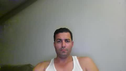 Snapshot of genteldevil chatting on October 20, 8:02 pm genteldevil online show from October 20, 8:02 pm