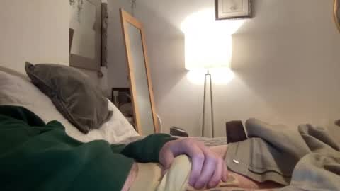 Snapshot of gentle_stranger chatting on February 5, 8:25 pm Gentle Stranger online show from February 5, 8:25 pm