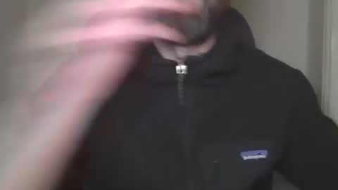 Snapshot of geon2xx chatting on December 12, 10:45 am Geon online show from December 12, 10:45 am