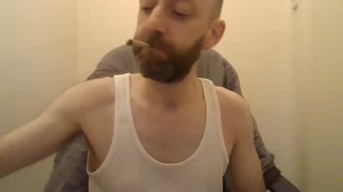 Snapshot of geon2xx chatting on January 1, 8:15 pm Geon online show from January 1, 8:15 pm