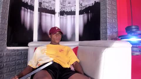 G E O R G E online show from December 3, 4:07 am