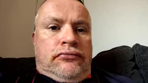 giddyup2222222 online show from April 2, 4:48 pm