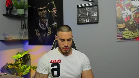 Snapshot of giorgio_leone2 chatting on December 7, 1:48 am Giorgio leone online show from December 7, 1:48 am
