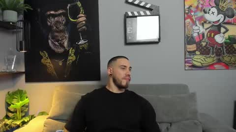 Snapshot of giorgio_leone2 chatting on February 27, 12:30 am Giorgio leone online show from February 27, 12:30 am