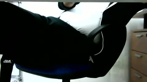 Snapshot of gitano691 chatting on December 27, 10:23 am gitano691 online show from December 27, 10:23 am