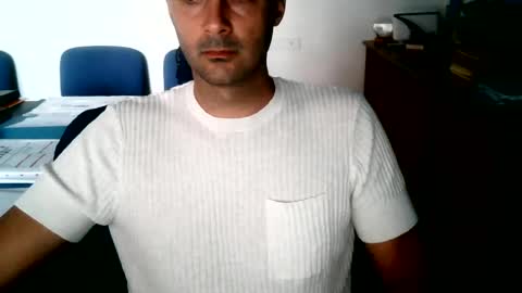 giuseppevai1 online show from July 8, 5:50 pm