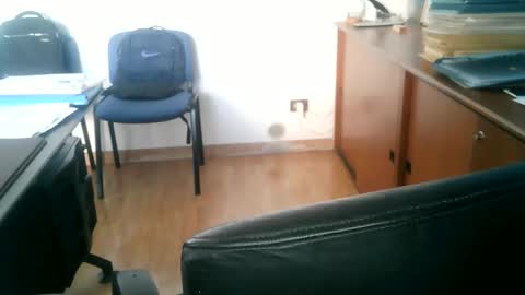 giuseppevai1 online show from March 9, 8:52 am