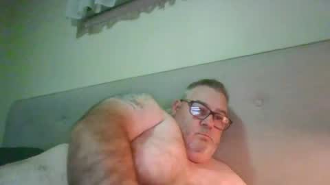 bi Gixxer online show from May 23, 5:57 am