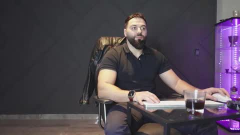 Matthew .. for short call me Matt online show from March 9, 10:04 pm