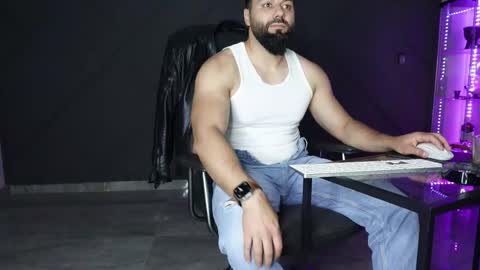 Matthew .. for short call me Matt online show from April 20, 7:49 pm