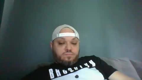 Your boy online show from April 20, 7:00 am