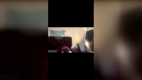 goinwild8900 online show from February 8, 10:36 pm