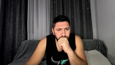 gold_alpha_boy online show from November 12, 7:19 pm