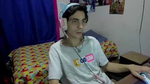 Jmmmm online show from February 10, 6:01 pm